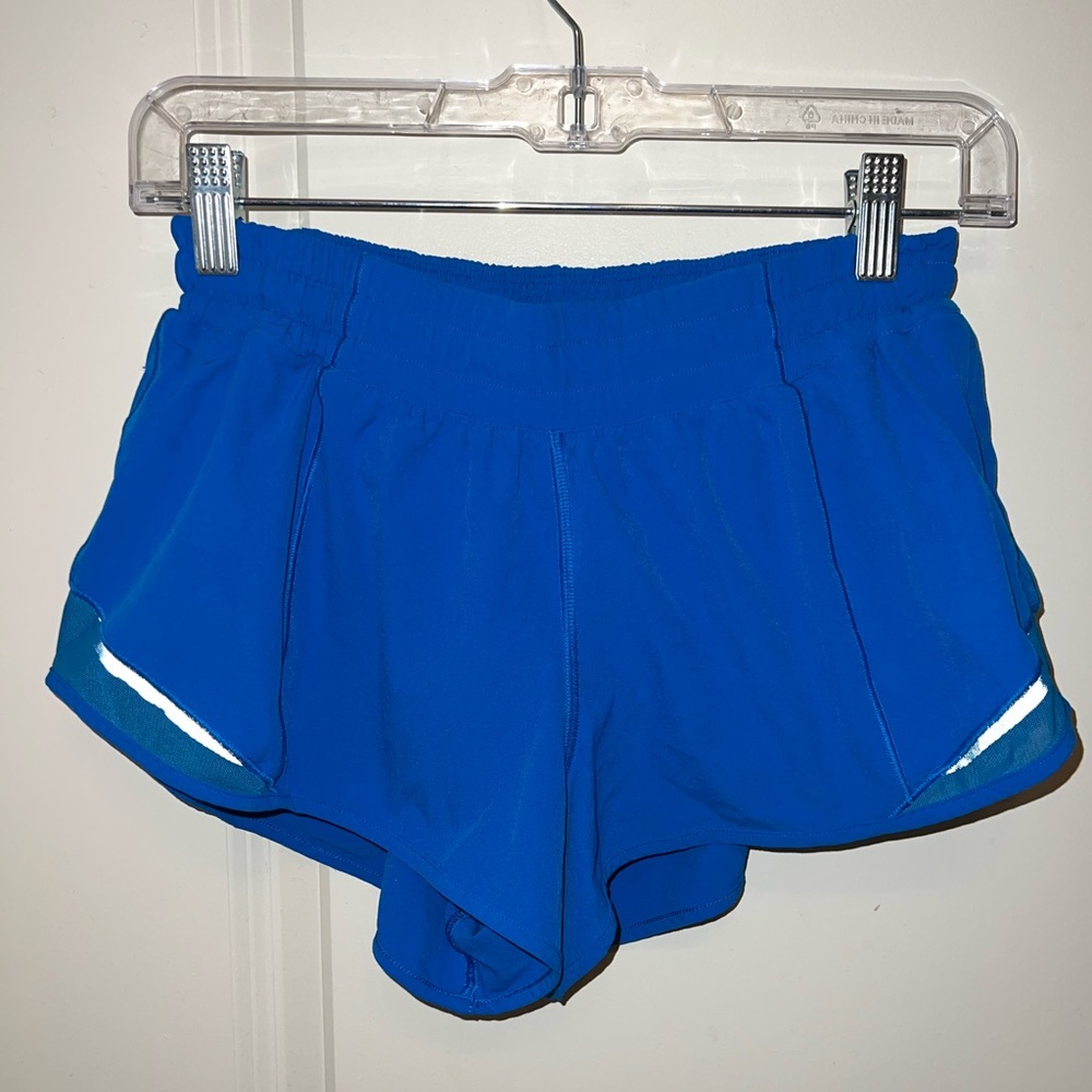 Lululemon Hotty Hot Short 2.5” Size 8